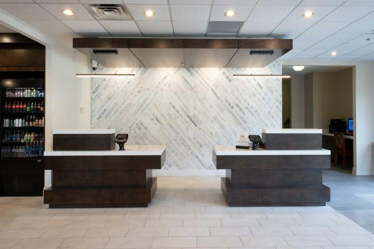 Hilton Garden Inn Philadelphia-Форт-Вашингтон Экстерьер фото
