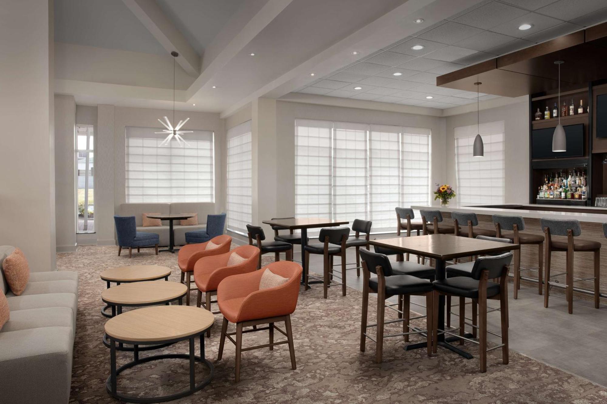 Hilton Garden Inn Philadelphia-Форт-Вашингтон Экстерьер фото